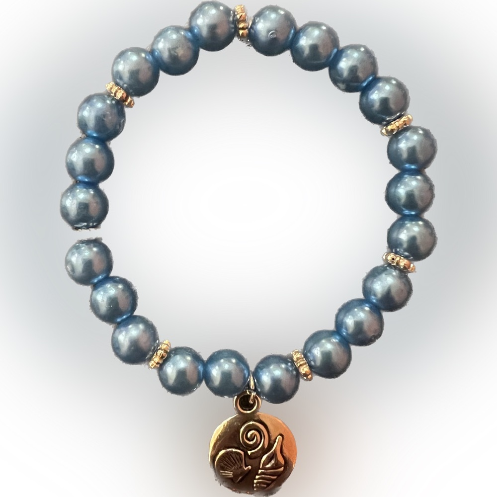 Blue Seashell Beaded stretchy charm Bracelet. CUSTOMIZABLE!